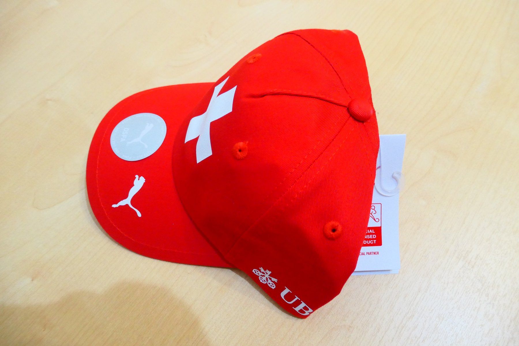 Puma Altro in  Abbigliamento & Accessori: OSFA Cape neu – Nuovo e nell'imballaggio originale da Diegten venduto da marcel3891 1
