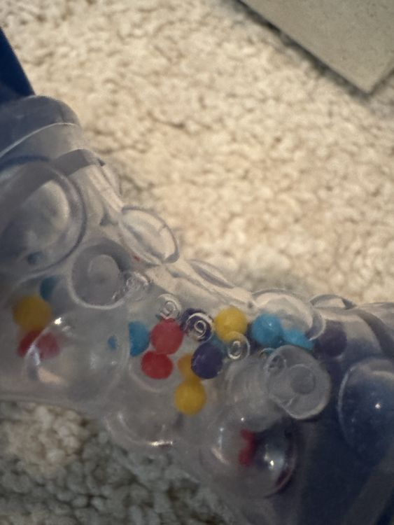 Jouets: Oball Rassel /Shaker, Spielzeug für Babys, Top Zustand – D'occasion à Küsnacht ZH par ToddyGinger 2