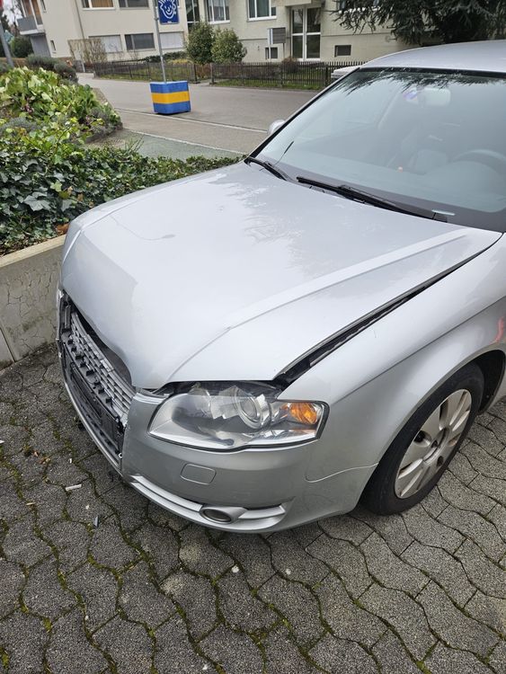 Audi A4 B7 2.5 TDI ab MFK mit Frontschaden