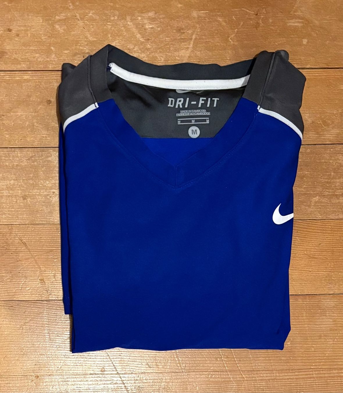 Nike T-shirt: Roger Federer legendäres Shirt Nike Grösse S – Usato da Freienstein venduto da Golfbueb 7
