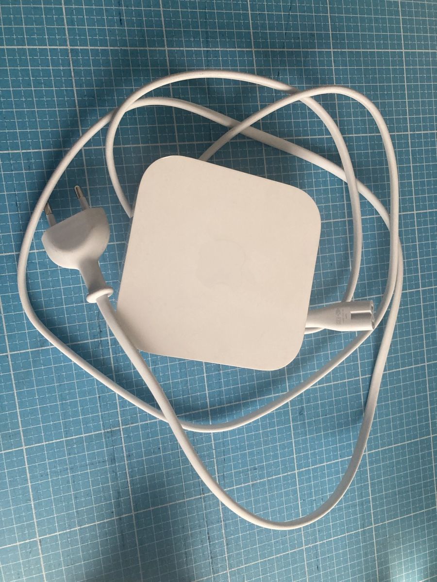 Apple Modems & Router: Apple Airport Express – Gebraucht aus Rorbas von astrafix23