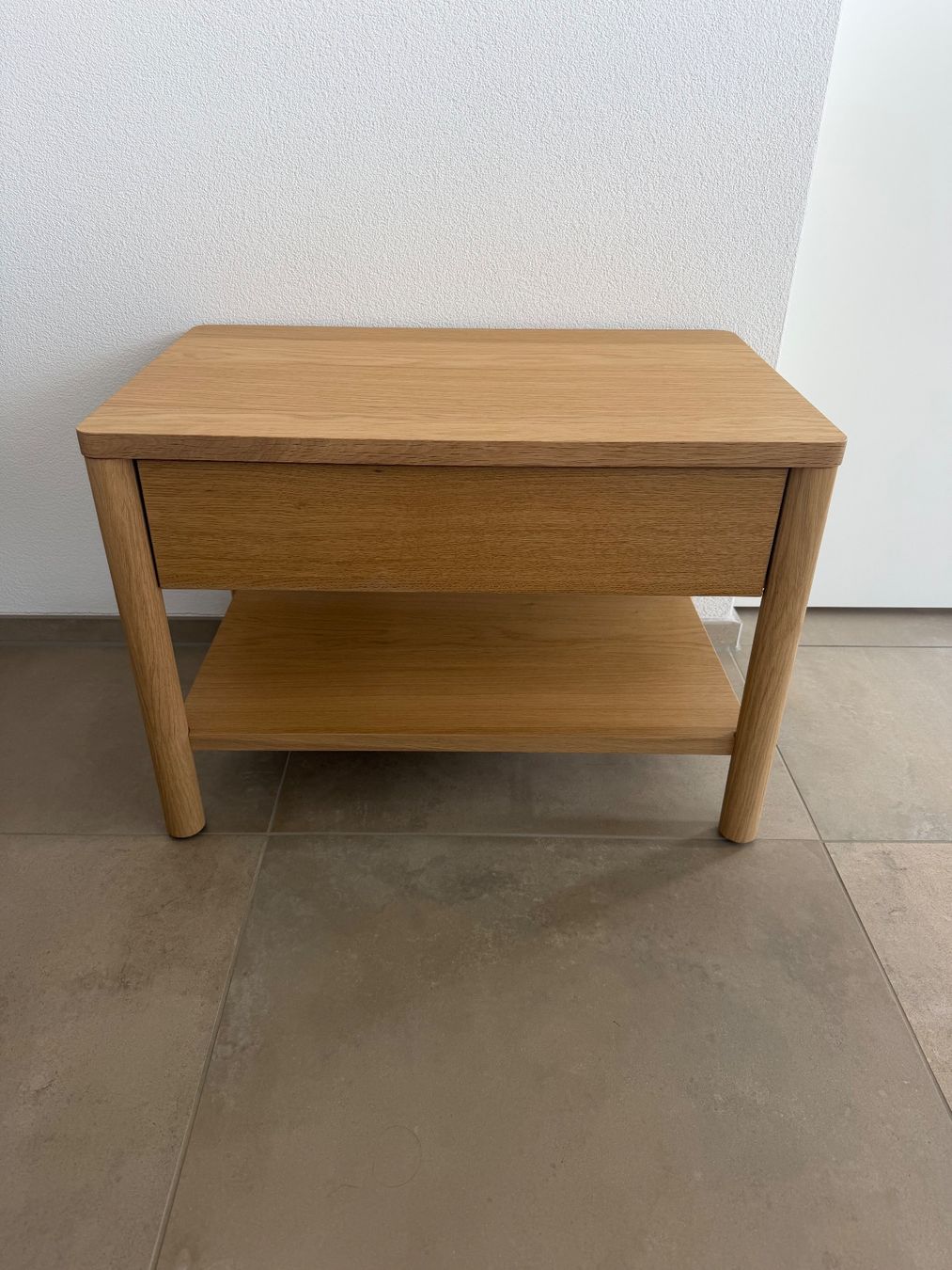 Ikea Comodini: IKEA Beistelltisch – Nuovo (secondo la descrizione) da Glattpark(Opfikon) venduto da infinite_bags101