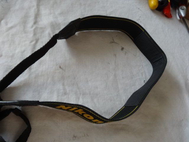 Nikon Kamera: NIKON   DIGITAL KAMERA TRAGEGURT .NUR TRAGEGURT – Gebraucht aus zürich von ahmad01 1