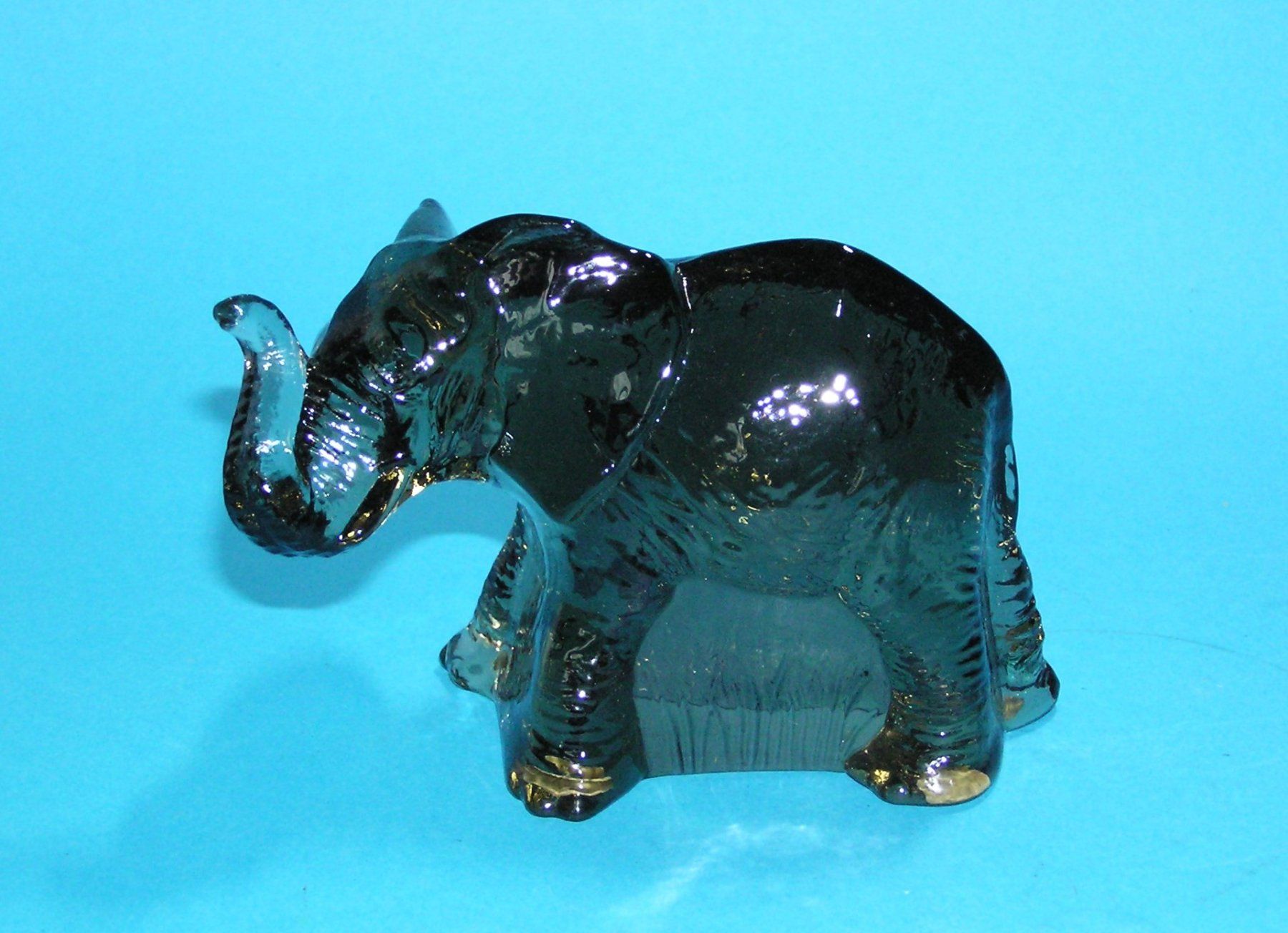 Kosta Boda Figuren: KOSTA BODA SCHWEDEN GLASKUNST ELEFANT – Gebraucht aus Grenchen von Antique-hunter
