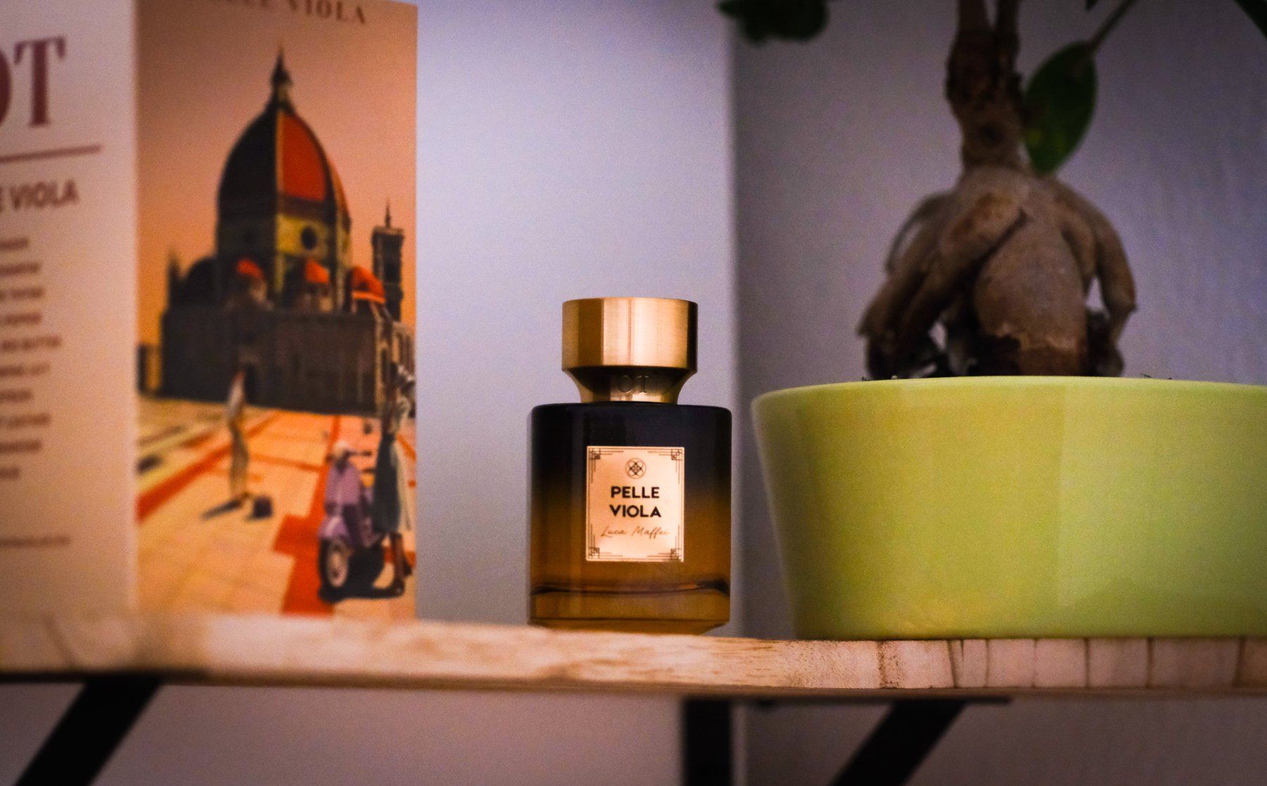 Parfum & Eau de Toilette: Pelle Viola, Olfactive Traveller (decants / Abfüllung) – Gebraucht aus Neuchâtel von switzer_scent