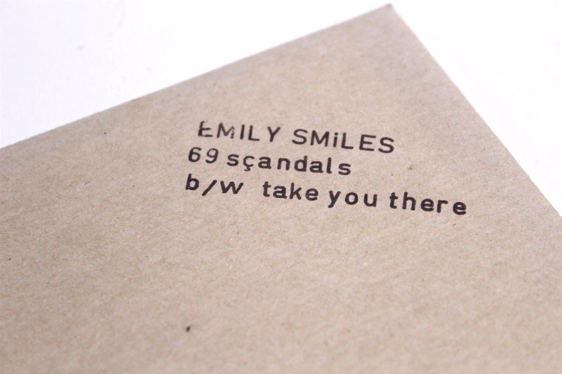 Dischi in vinile: EMILY SMILES: 69 Scandals / Take You... – Usato da Bern venduto da kultiges