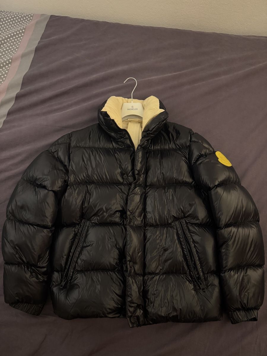 Moncler Giacche: Moncler Down jacket dervox – Nuovo (secondo la descrizione) da Yverdon-les-Bains venduto da sky_b568
