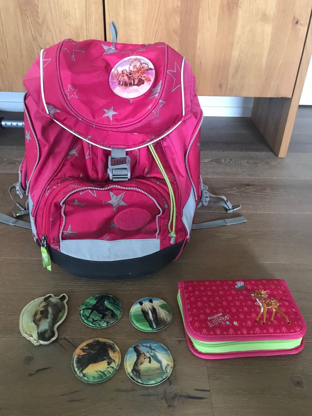 Allestimento di negozi e stand fieristici: Schulthek Ergobag mit Zubehör – Usato da Affoltern am Albis venduto da variablend