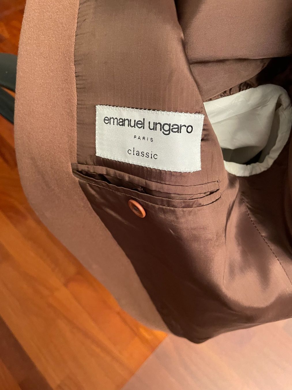 Giacche: Veste de couleur camel EMANUEL UNGARO – Usato da OBERENGSTRINGEN venduto da Lolo6316 3