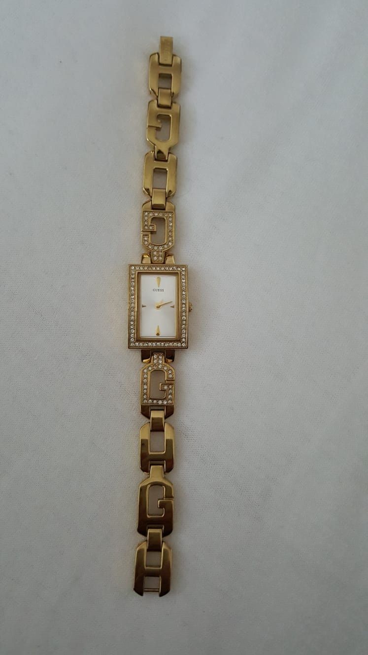 Guess Orologi: GUESS Damenuhr mit Glitzersteinen – Usato da Emmen venduto da GrabandGo 1