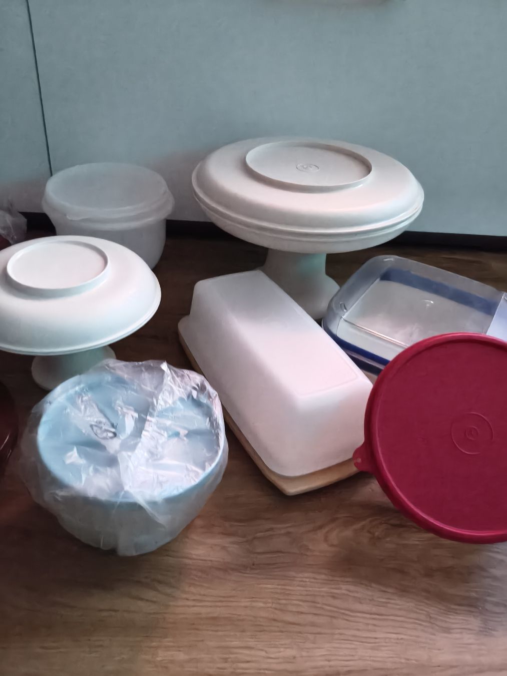 Tupperware Behälter & Ähnliches: Grosser lot Tupperware – Neu und originalverpackt aus Stansstad von Falcon-Crest 1