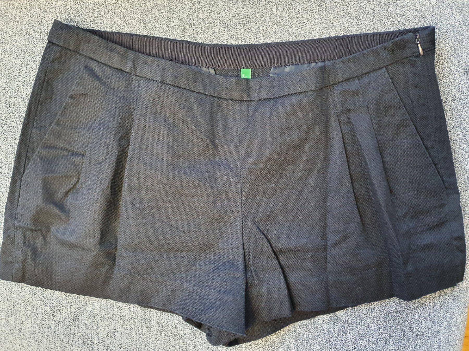 Pantaloni: Shorts Benetton, Gr. 42 – Usato da Starrkirch-Wil venduto da Oter1 1