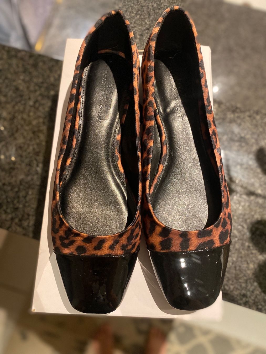 Damenschuhe: Leopard print flats – Neu und originalverpackt aus Safenwil von rgs_tg62