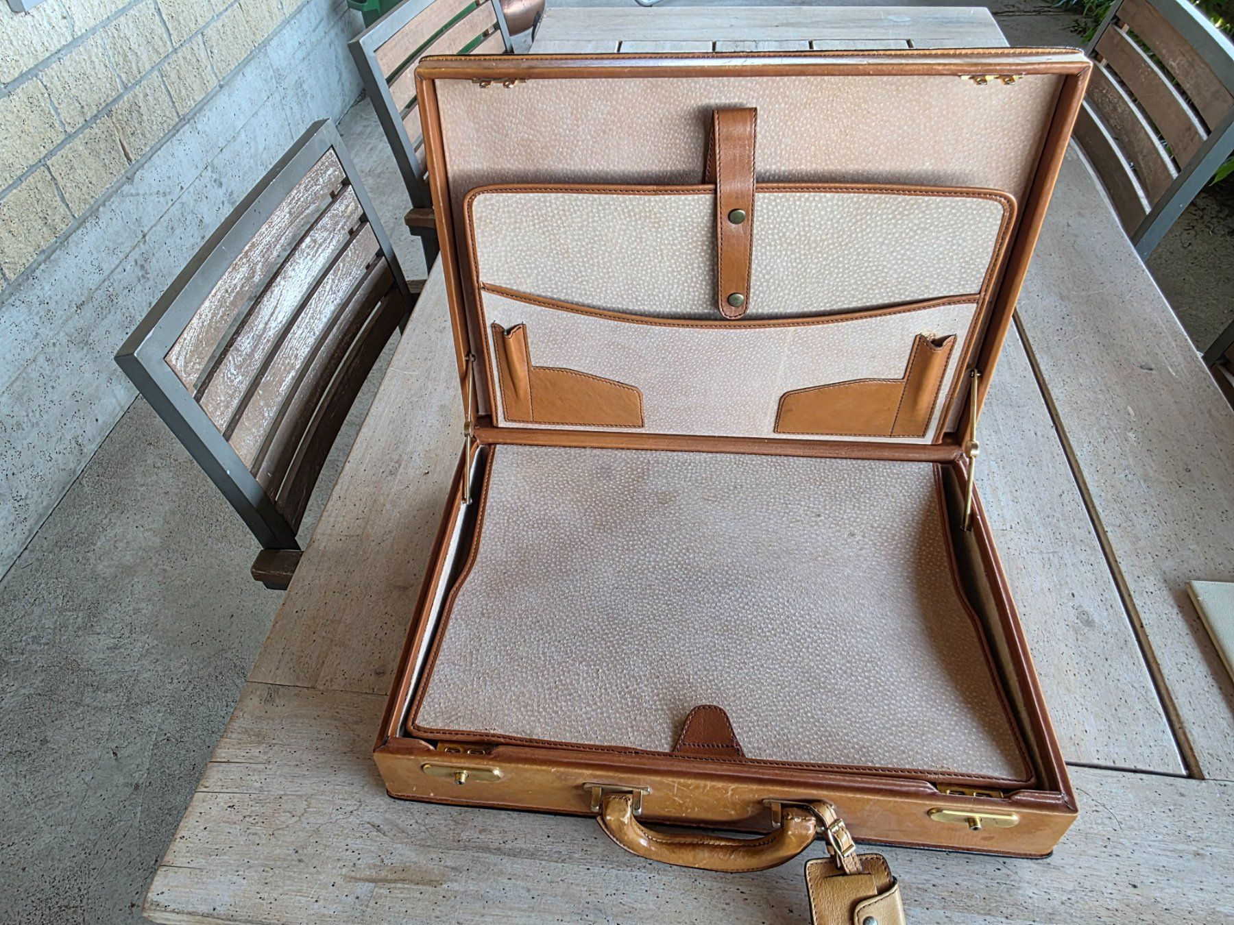 Valises de voyage: Vintage Leder Koffer Aktenkoffer – D'occasion à Walterswil BE par Lonitti 7