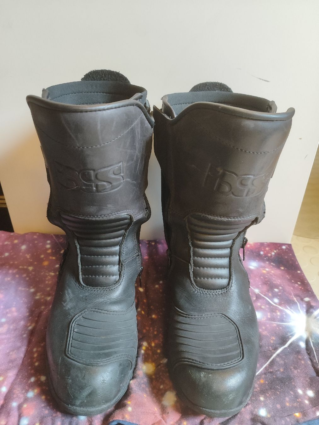 IXS Scarpe da uomo: IXS Motorradstiefel Grösse 43 – Usato da Gümligen venduto da Spos