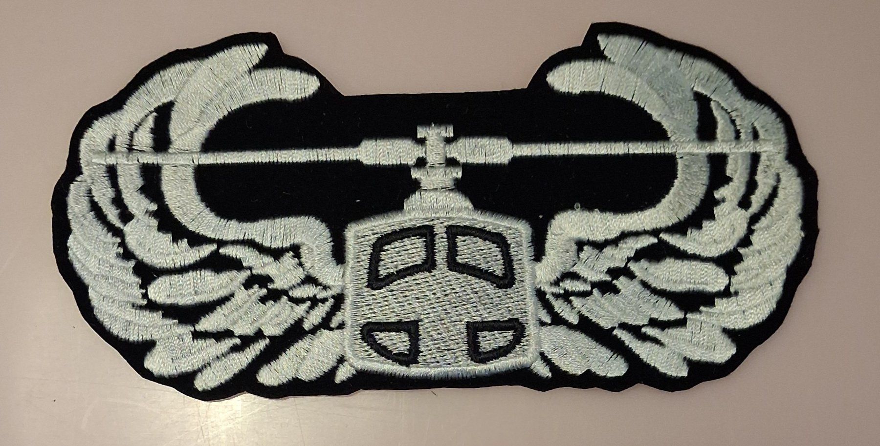 Plaketten & Abzeichen: US Army Abzeichen/Patch Hubschrauberpilot – Neuwertig! – Neu (gemäss Beschreibung) aus Derendingen von Nellino01