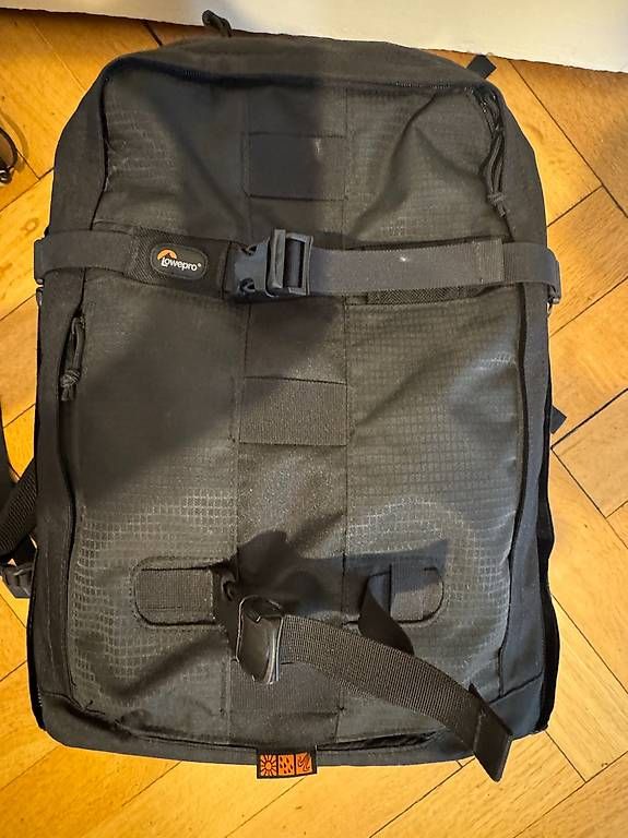 Zaini: Lowepro Professional Camera Backpack  Large Photography Bag – Usato da Basel venduto da Barbara_Gug 4