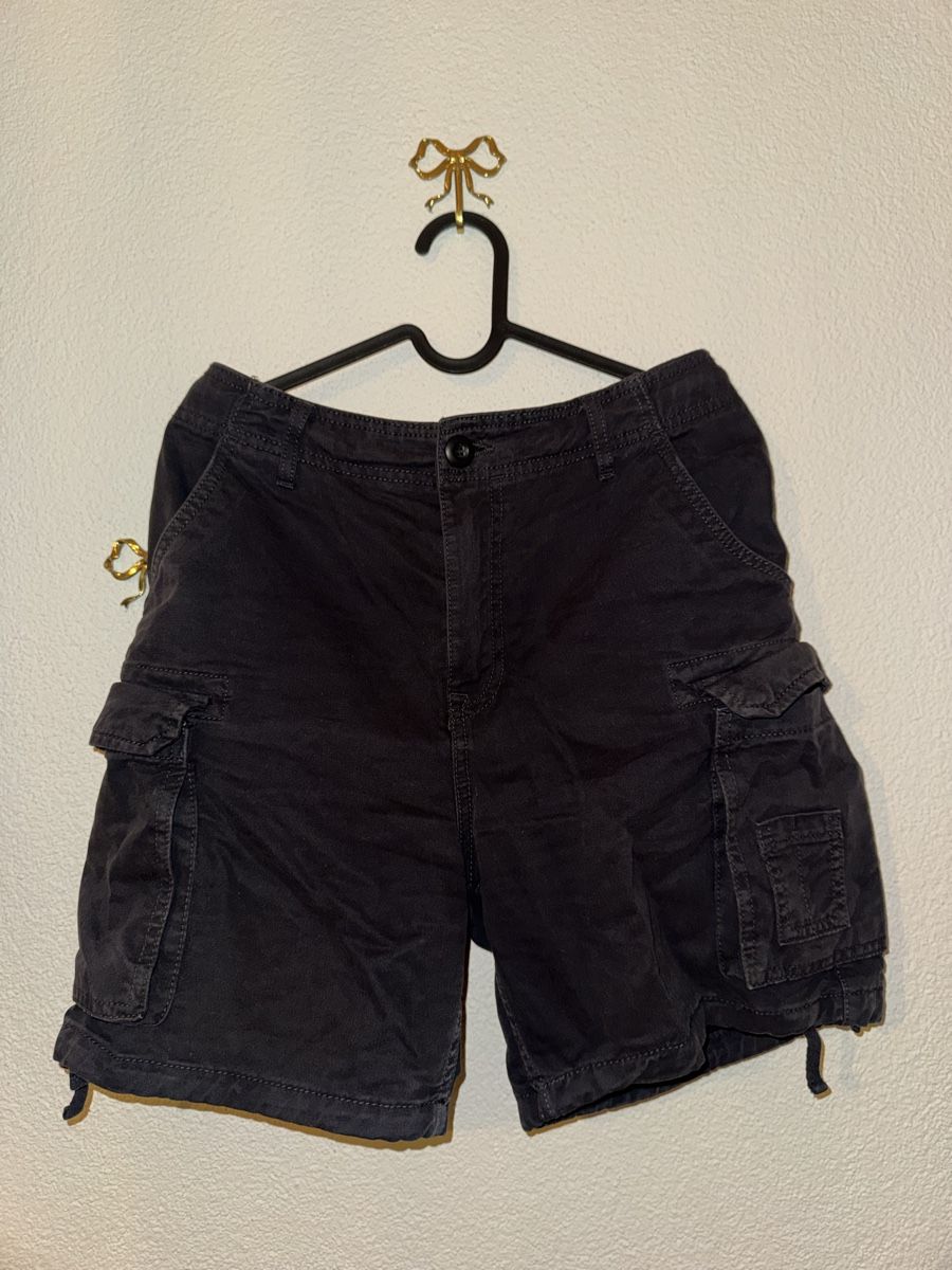 Bershka Pantalons: Cargo Shorts – D'occasion à Effretikon par ajl_rwt5
