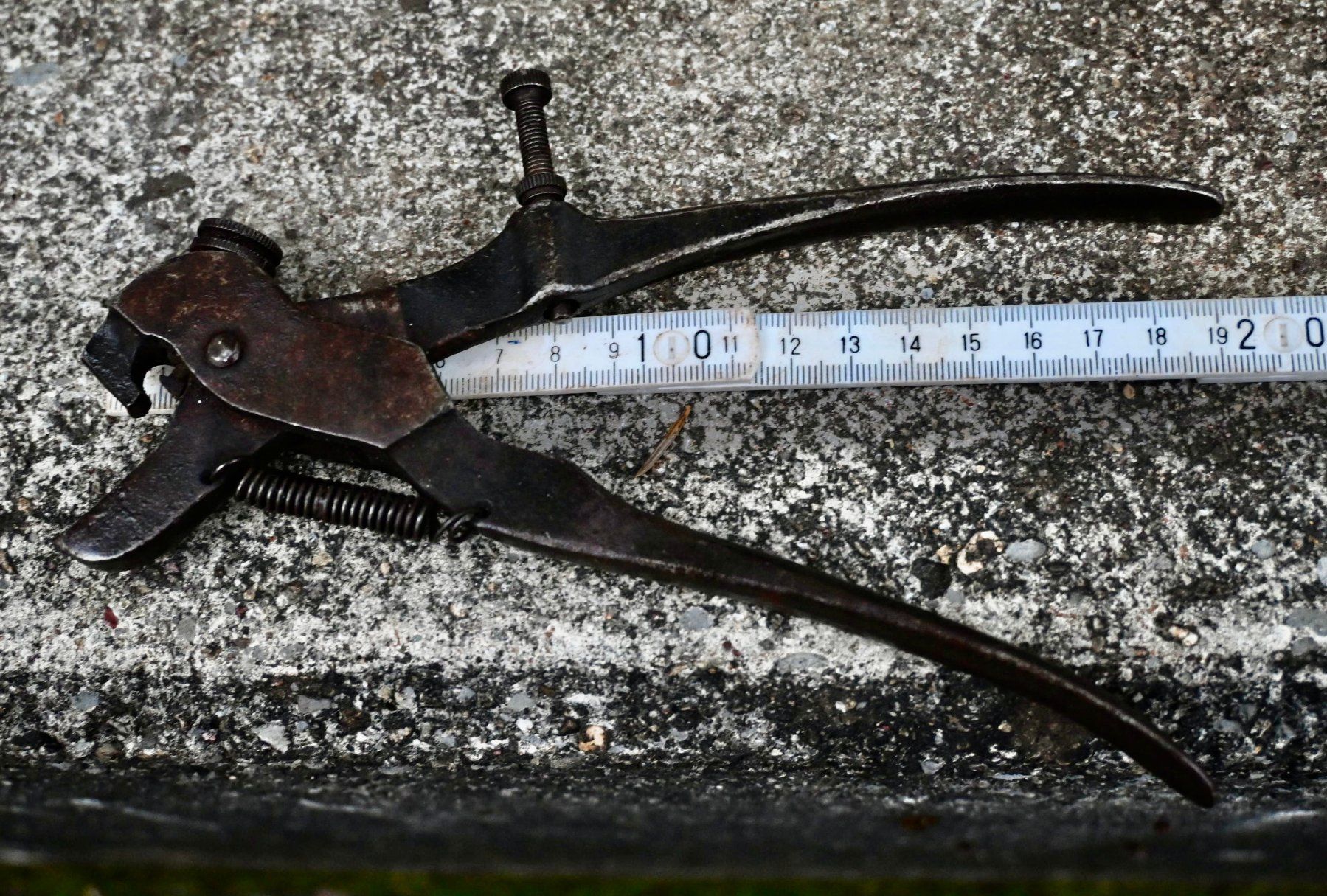 Tutti gli attrezzi: alte Sägeschränkzange – Usato da Pfaffhausen venduto da mono_rec 3