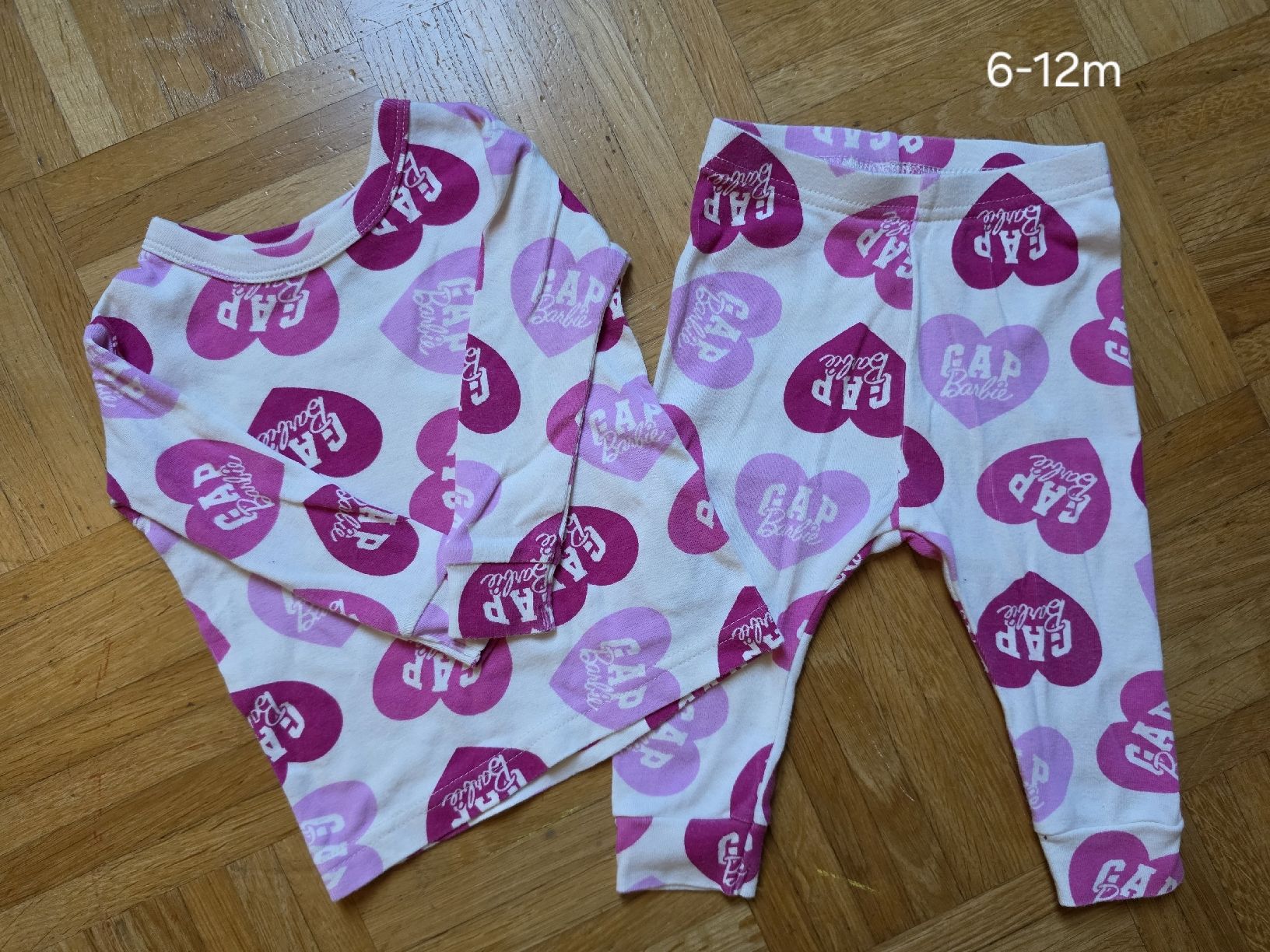 Gap Lotti & Set di vestiti: GAP baby Mädchen set 6-12m – Usato da Wetzikon ZH venduto da chr_fb2m
