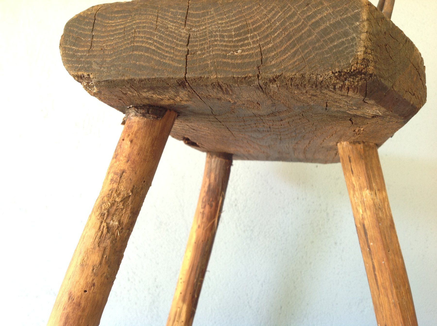 Sgabelli: hocker vintage tabouret Brutalist - anthroposophische hocker – Usato da Vuiteboeuf venduto da broticaire 8