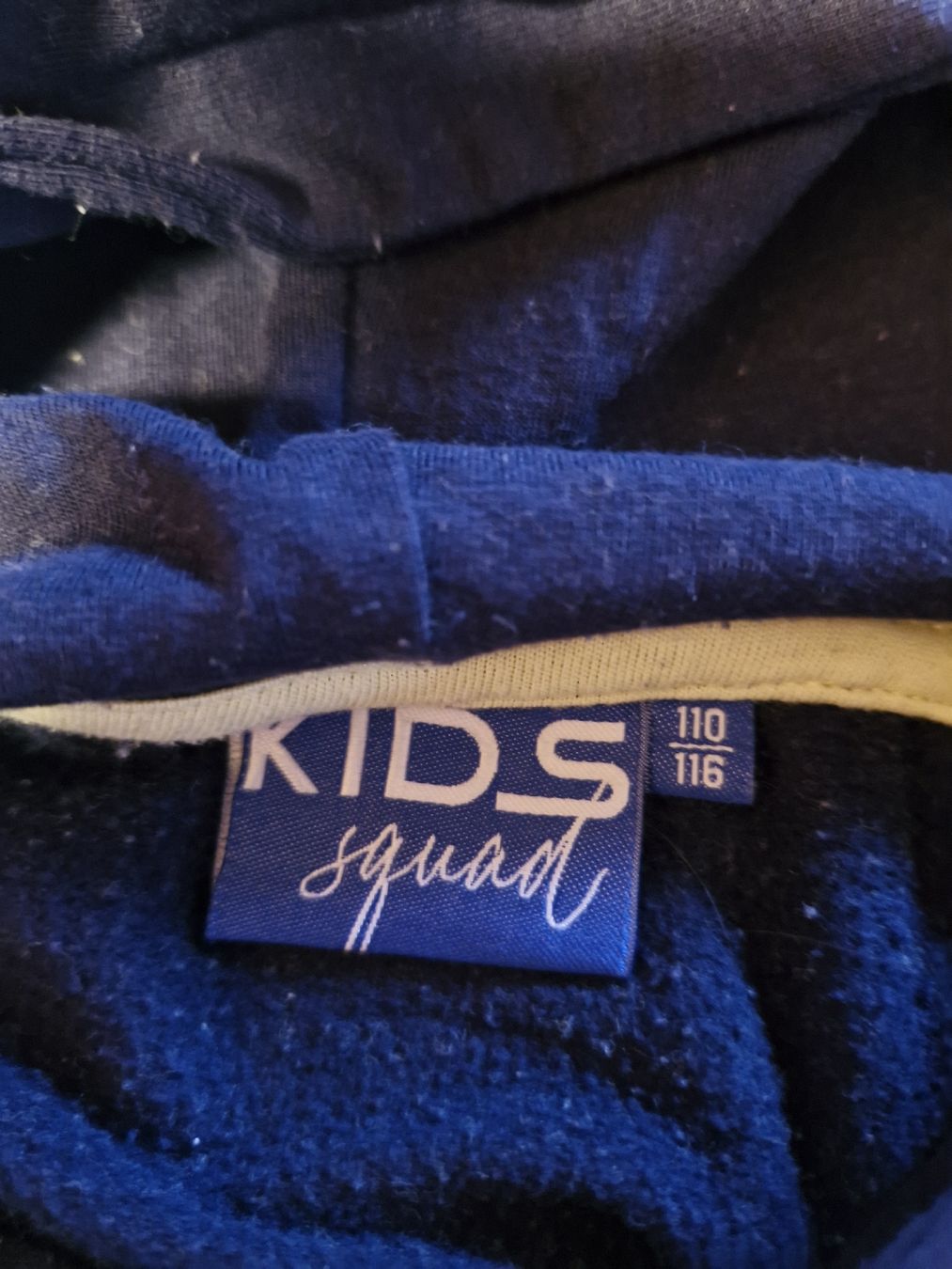 Pullover & Sweatshirts: 2 Kapuzen Pulli Gr.110/116 . – Gebraucht aus Disentis/Mustér von epa_862v 4