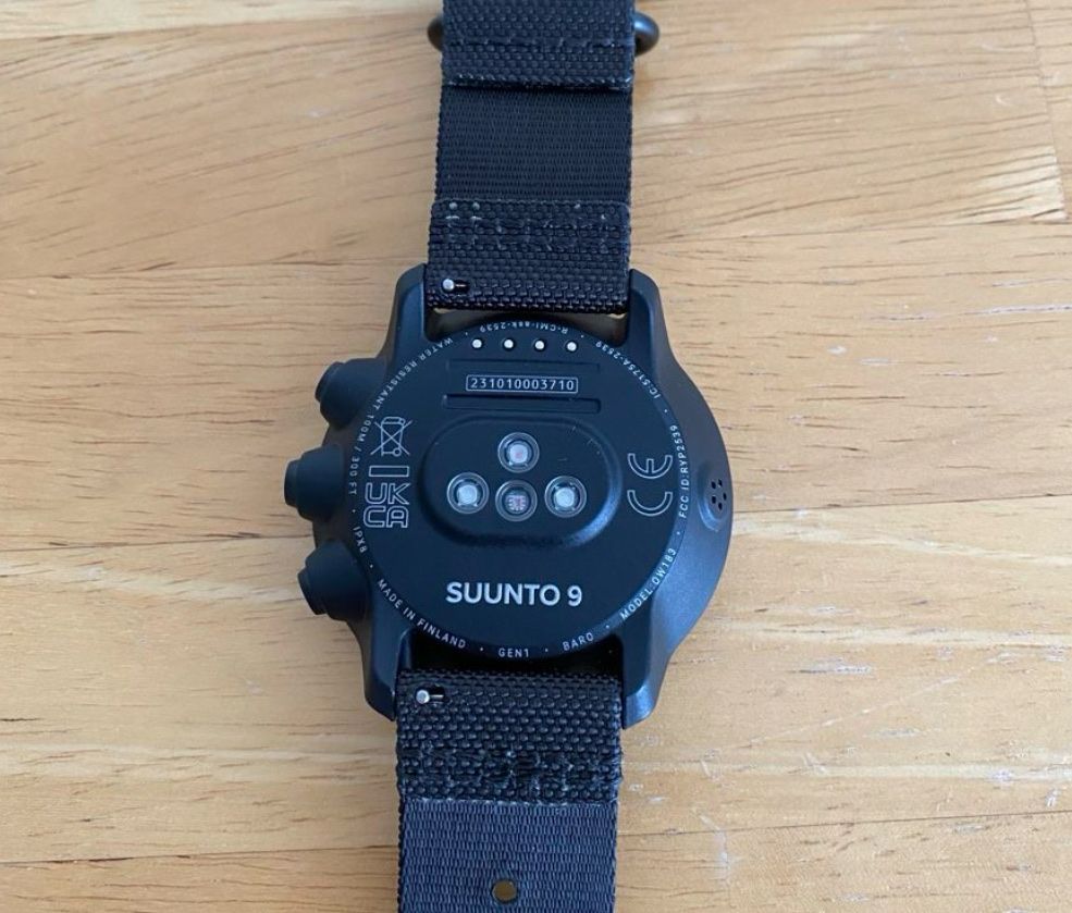 Suunto Smartwatch: Suunto 9 Baro Titanium Charcoal Black – Neu (gemäss Beschreibung) aus Ebnat-Kappel von  2