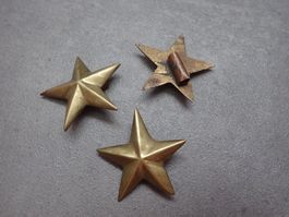Lot de 3 insignes étoile à identifier