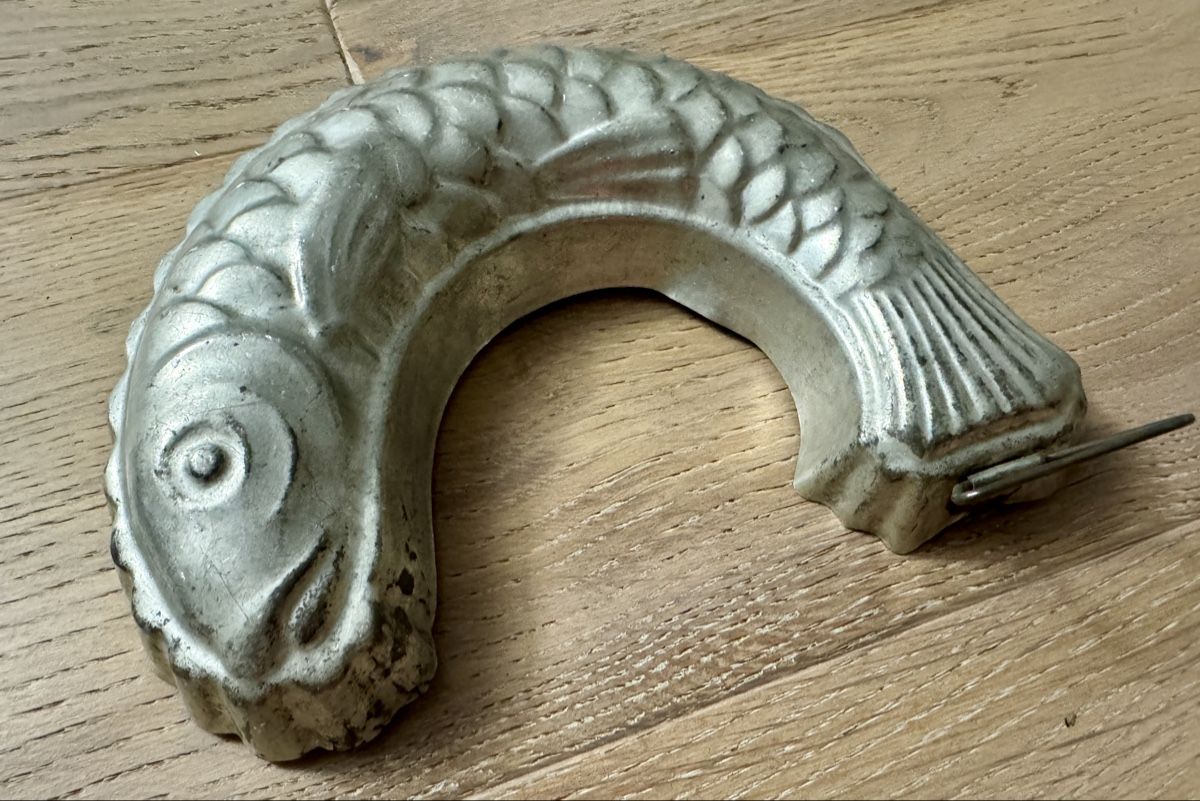 Backformen: Antike Backform Fisch Weissblech – Gebraucht aus Rothrist von Luckywinner 1