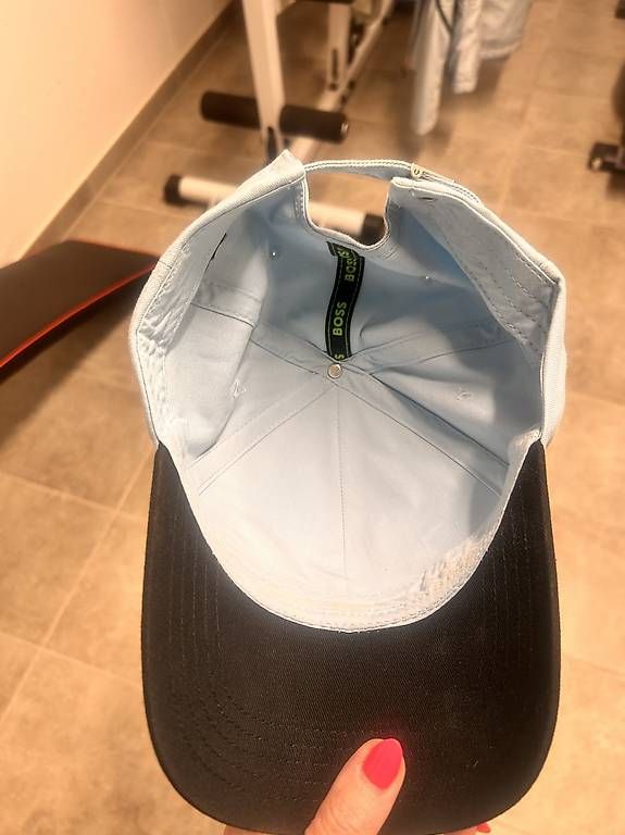 Hüte, Mützen & Caps: cappellino hugo boss – Gebraucht aus Bioggio von vir_5b6b 1