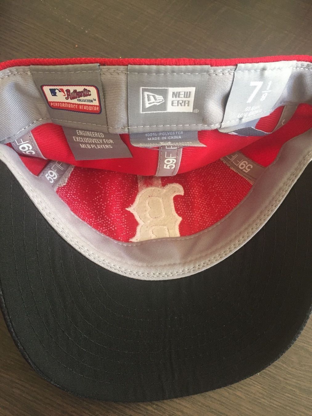 New Era Copricapi, berretti & cappellini: Boston Red Sox New Era Cap Gr. 7 1/8 – Usato da Muttenz venduto da bargain_hunter 2