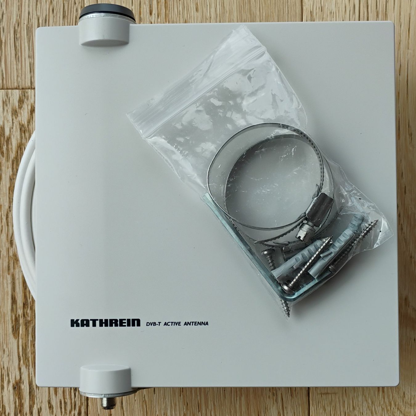 Radiocomunicazione: Antenna DVB-T Kathrein BZD 40 – Nuovo (secondo la descrizione) da Salgesch venduto da simplytreasured 1