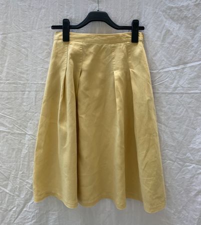 Splendide jupe 100%lin jaune BENETTON légers plis t.34
