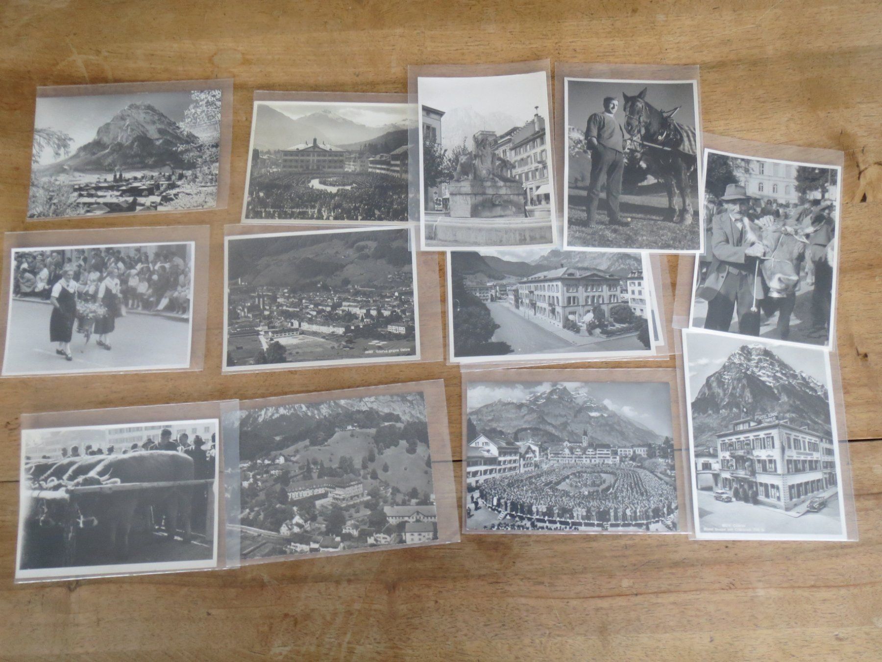 Cartoline postali: Glarus - etwa 120 alte Ansichtskarten – Usato da Tagelswangen venduto da Miski 1