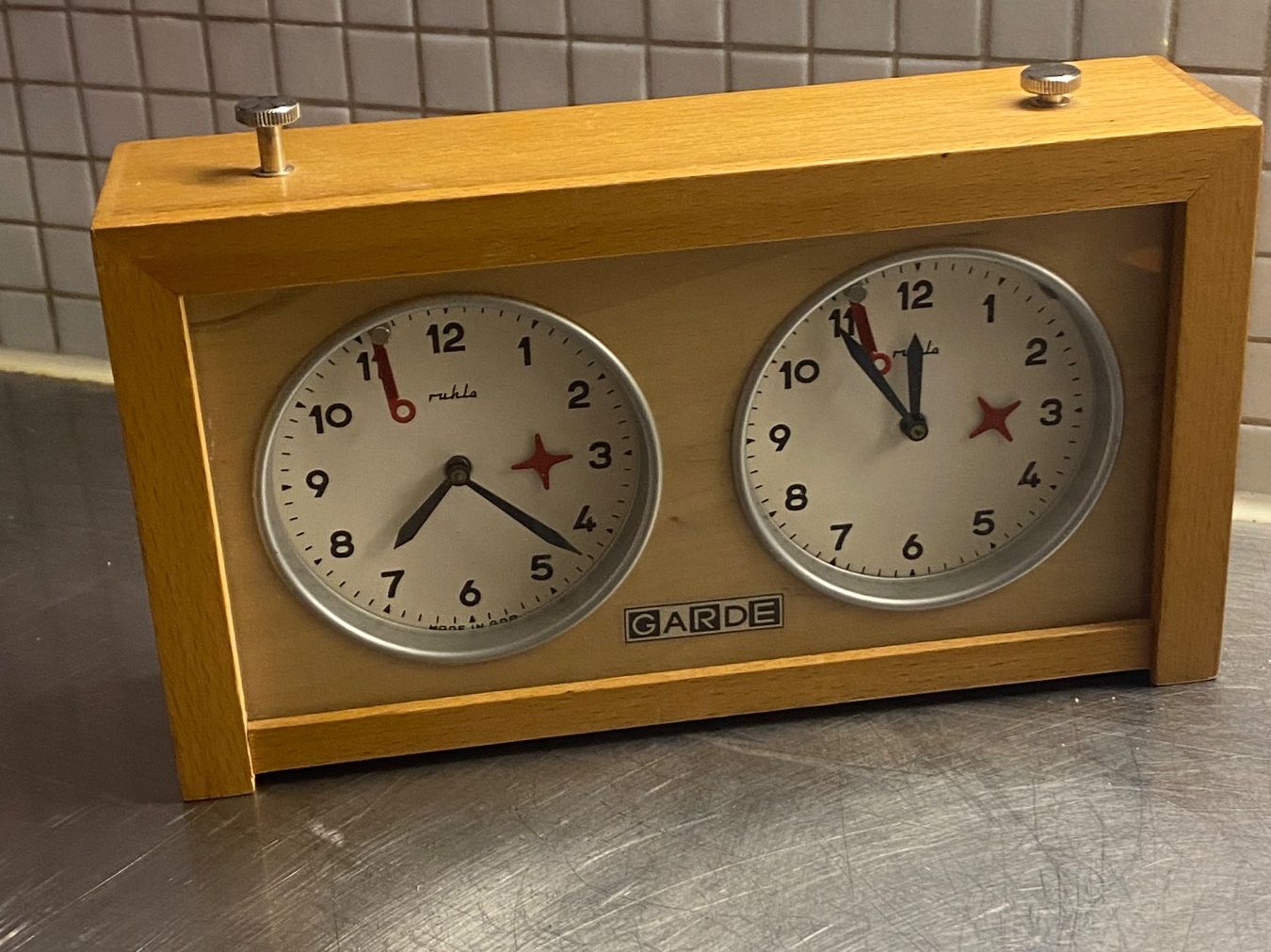 Orologi da terra & Orologi da parete: Selten Ruhla Schachuhr Klassiker – Usato da solothurn venduto da soko75 5