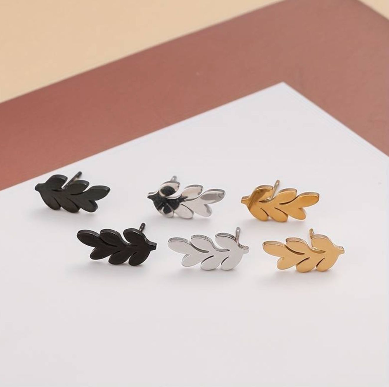 Orecchini pendenti & Orecchini a lobo: Ohrenstecker Algen (1.3cm) – Nuovo e nell'imballaggio originale da Laufen venduto da Bellavitaboom 1
