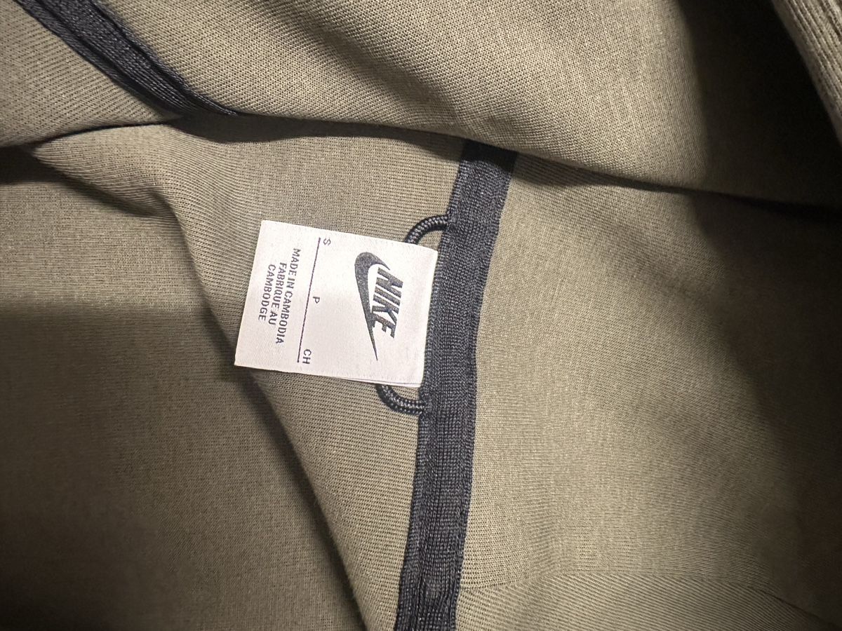 Nike Giacche: Nike Tech PSG  – Usato da Muntelier venduto da miu77 1