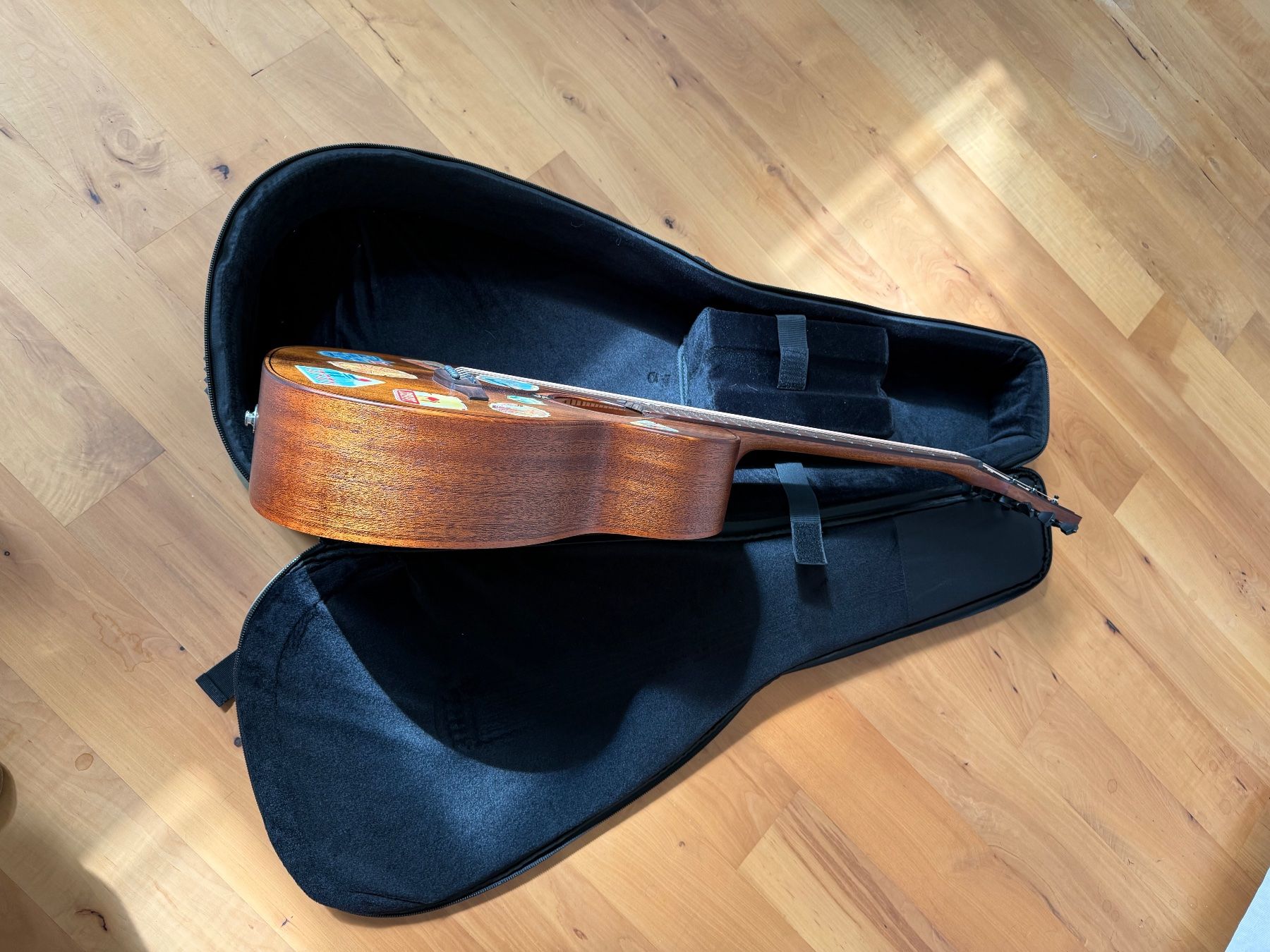 Strumenti musicali: LAG GLA Escapade-GTE Reisegitarre – Nuovo (secondo la descrizione) da Ulisbach venduto da FeuerVogel68 6