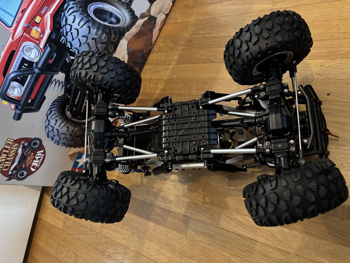 Tamiya Modellismo RC: Tamiya Crawler Land Cruiser 40 / CR-01 Chassis – Nuovo (secondo la descrizione) da Bad Zurzach venduto da Zahnd2 5
