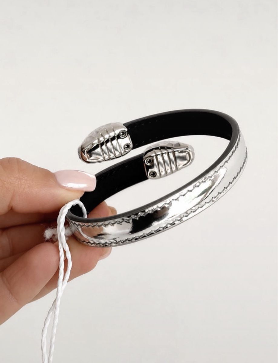 Bulgari Armbänder & -reifen: Bracciale Bvlgari Serpenti Pelle Argento Nuoro – Neu und originalverpackt aus Castagnola von BlondiePosh 1