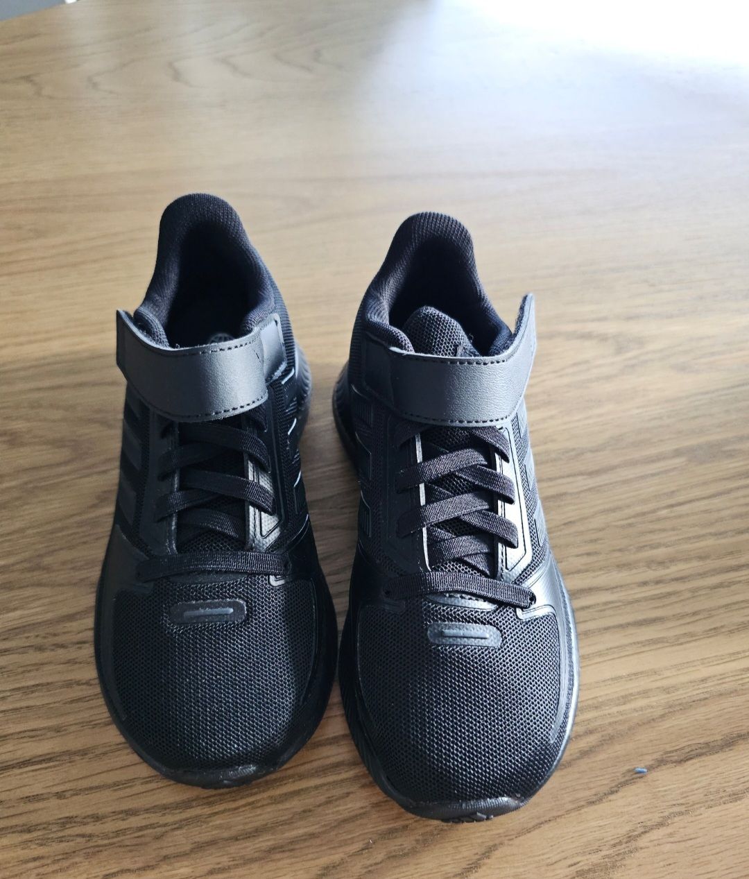 Adidas Scarpe per ragazzi: Neuves - basket Adidas taille 29 – Nuovo (secondo la descrizione) da Attalens venduto da mar_rq8k 1