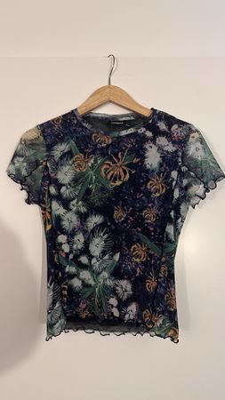 DESIGUAL Mesh-Shirt mit Blumenprint – Grösse M 