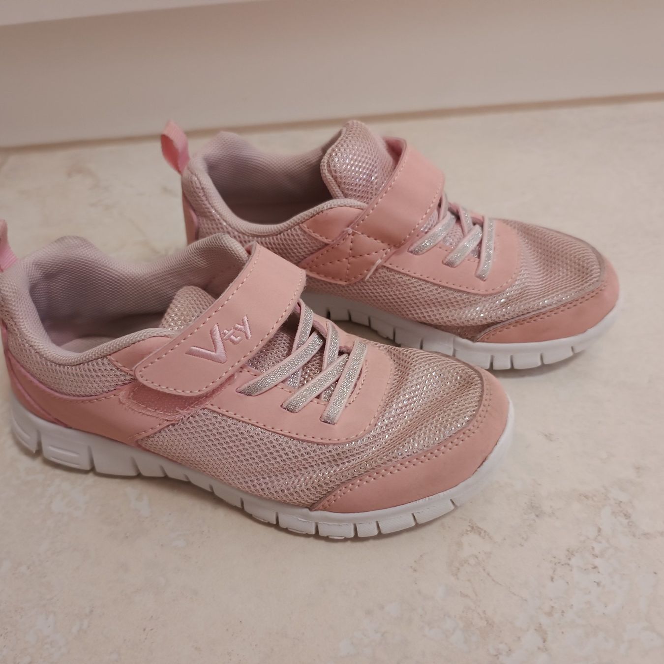 Dosenbach Scarpe per ragazze: VTY Sneaker Mädchen, Gr. 31 – Usato da Emmetten venduto da Hornberger 3