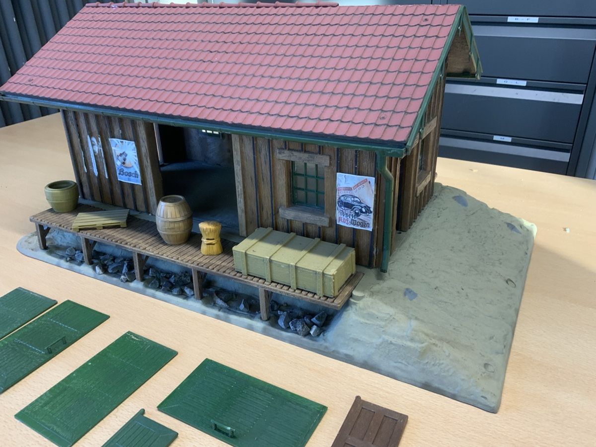 LGB Modellini di ferrovie: LGB Schuppen – Usato da Niederuzwil venduto da Miami1999 1