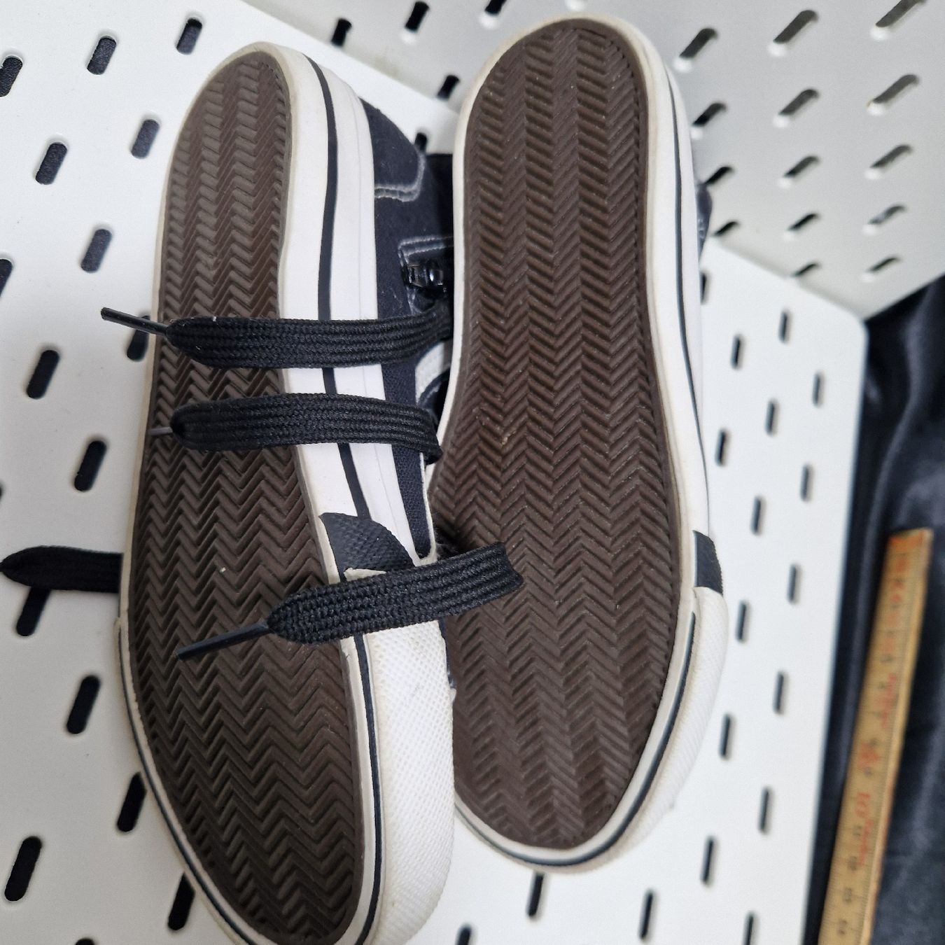 Scarpe da uomo: Wanderschuhe Kinder Grösse 32 – Usato da Gwatt (Thun) venduto da Letzte-Chance-III 4