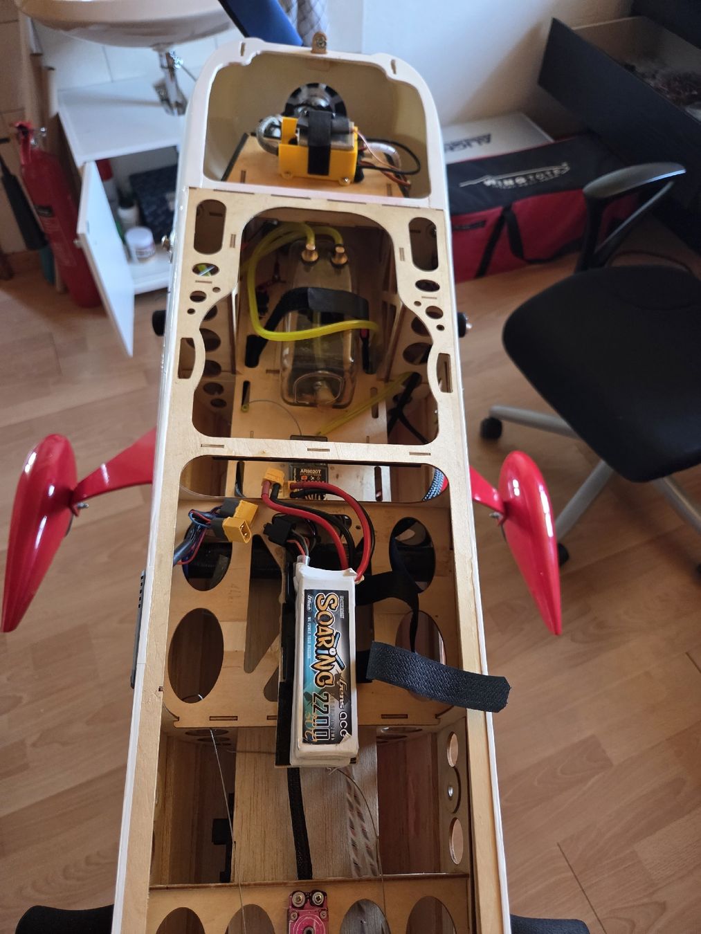 Modellismo RC: Sebart Sukhoi 2.2m – Usato da Besenbüren venduto da oli_6ts9 1