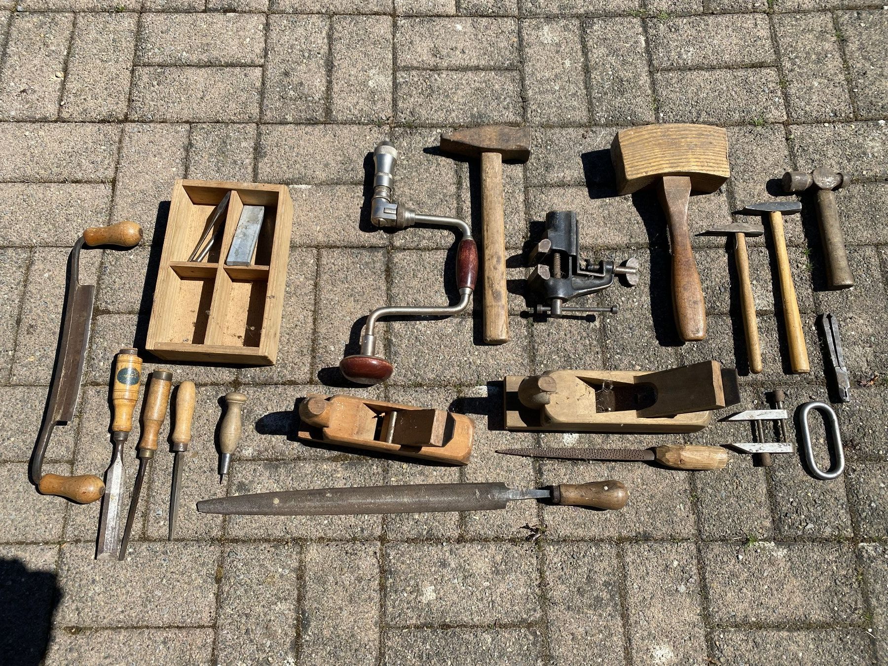 Tutti gli attrezzi: Klassisches Holzbearbeitungs-Set – Usato da Windisch venduto da wolfika