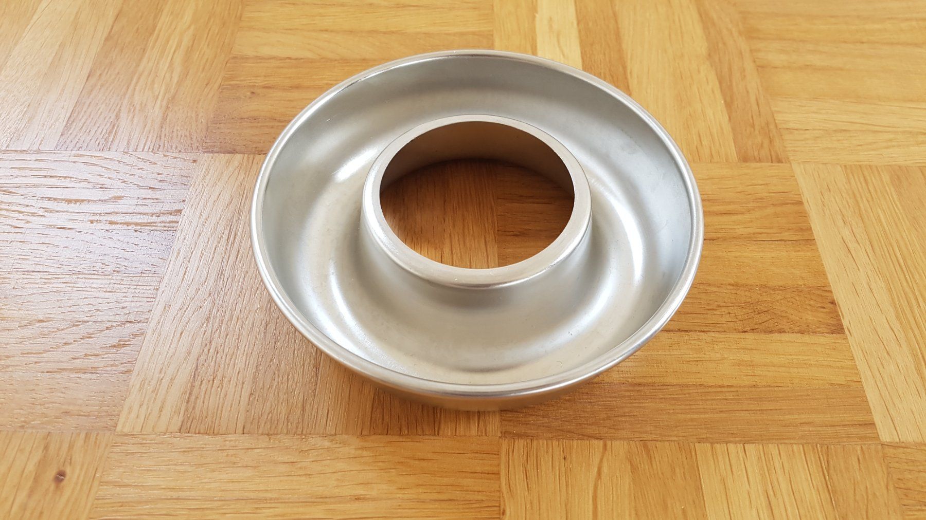 Teglie da forno: Back Form Ring aus CNS (Chrom Nickel Stahl) – Nuovo (secondo la descrizione) da Zürich venduto da yro_qvz7