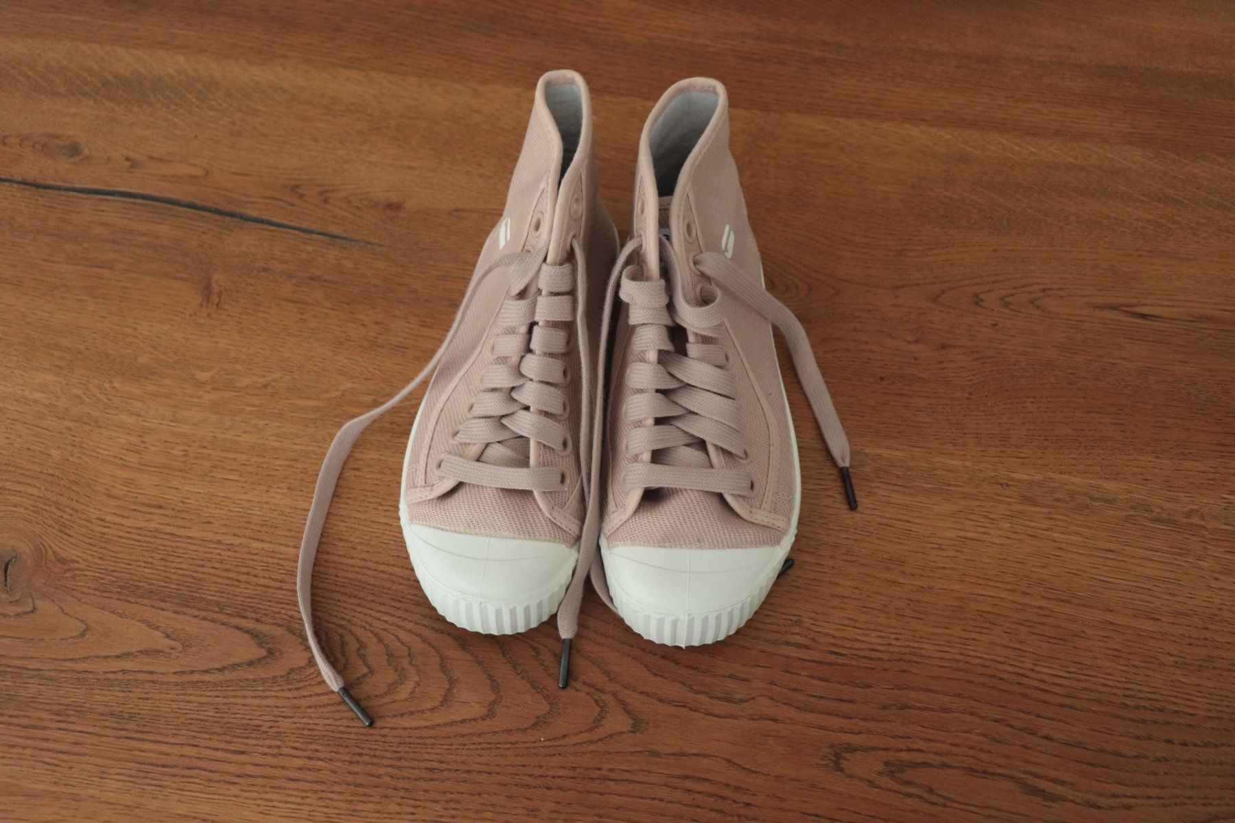 G-Star Scarpe da donna: Neue G-Star raw Schuhe Gr. 37 – Nuovo (secondo la descrizione) da Ruswil venduto da deb_w5rv