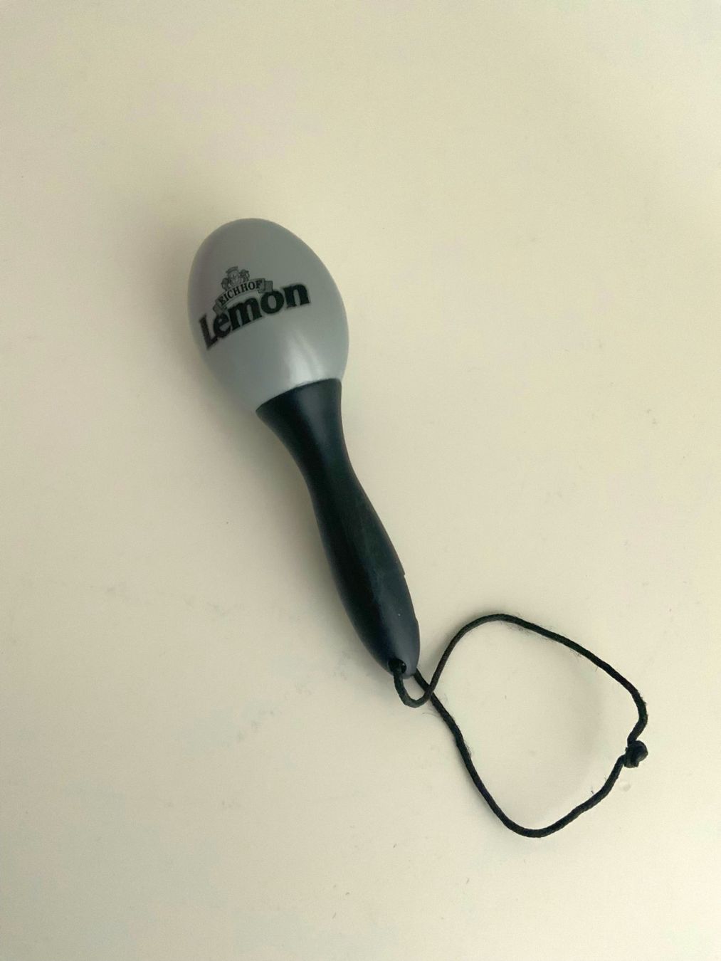Eichhof Portachiavi: Rassel mit Flaschenöffner Gadget Werbung Eichhof Lemon – Usato da Luzern venduto da Flocke11 1
